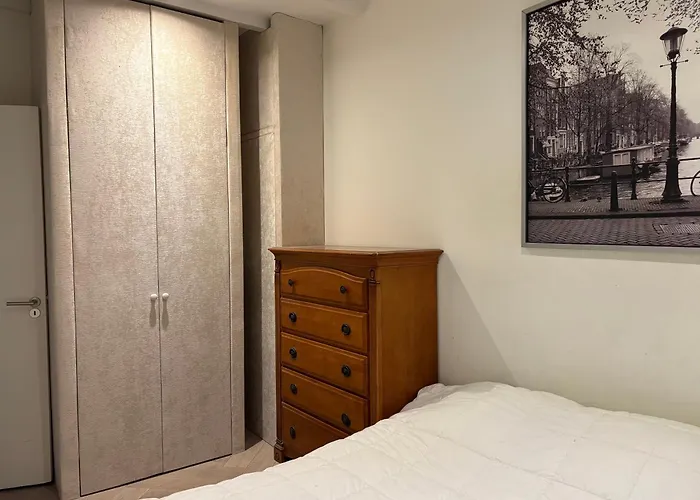 In Stadsdeel West * Amsterdam